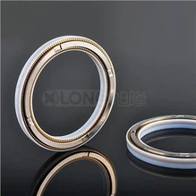 Криогенно уплътнение на стеблото на сферичния кран